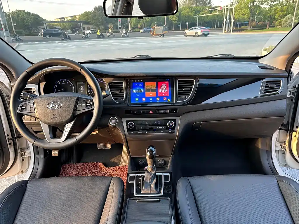 Hyundai Mistra — миниатюра 13