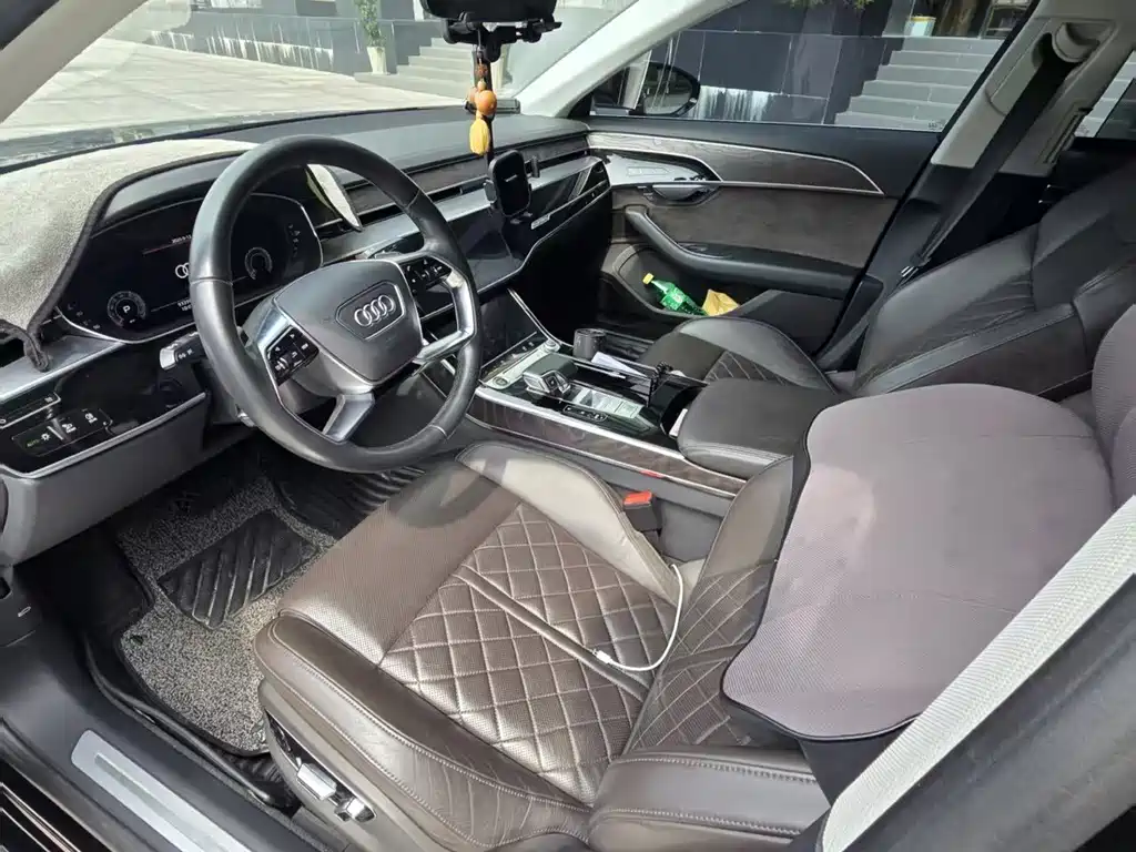Audi A8 — миниатюра 2