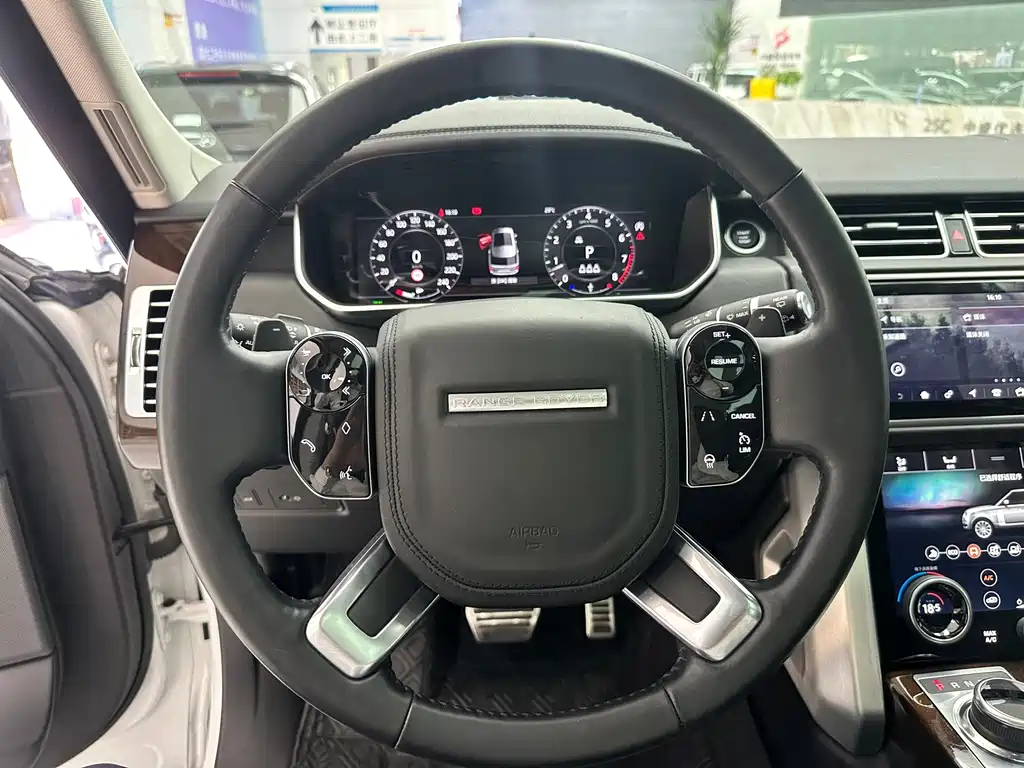 Land Rover Range Rover — миниатюра 11