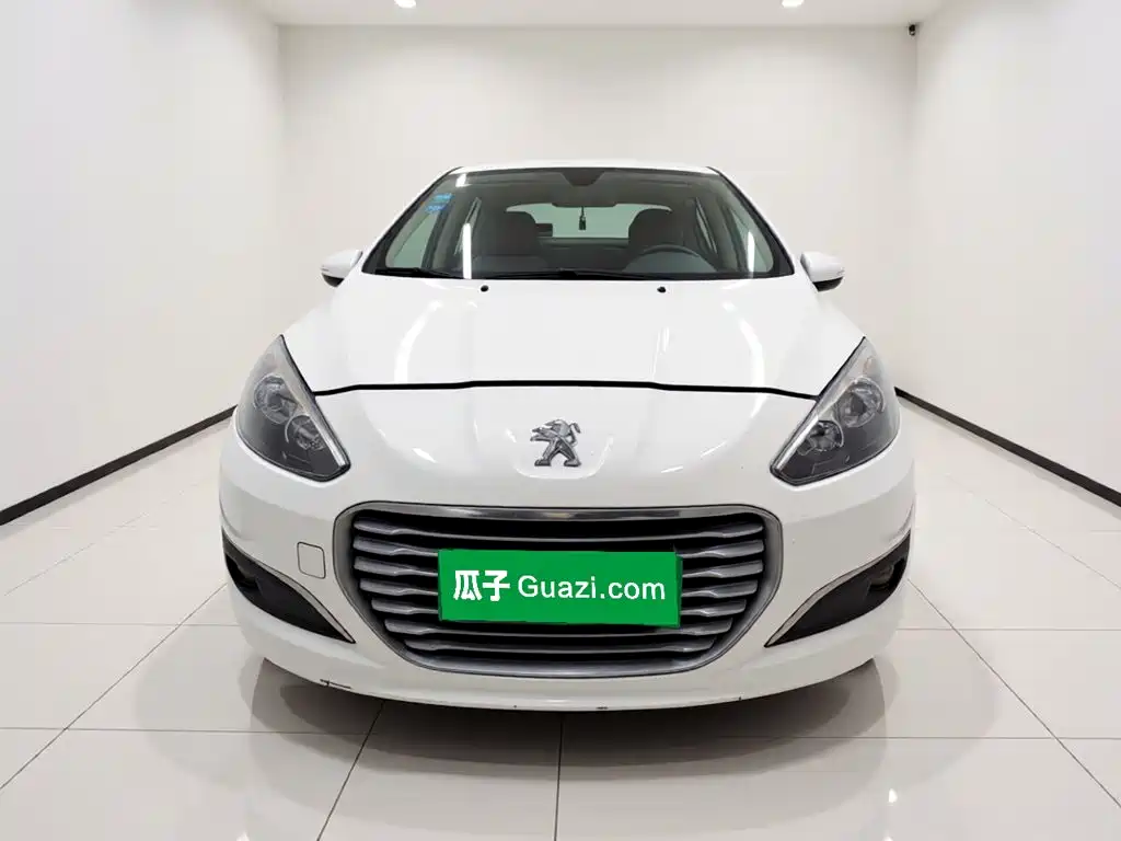 Peugeot 308 — миниатюра 2