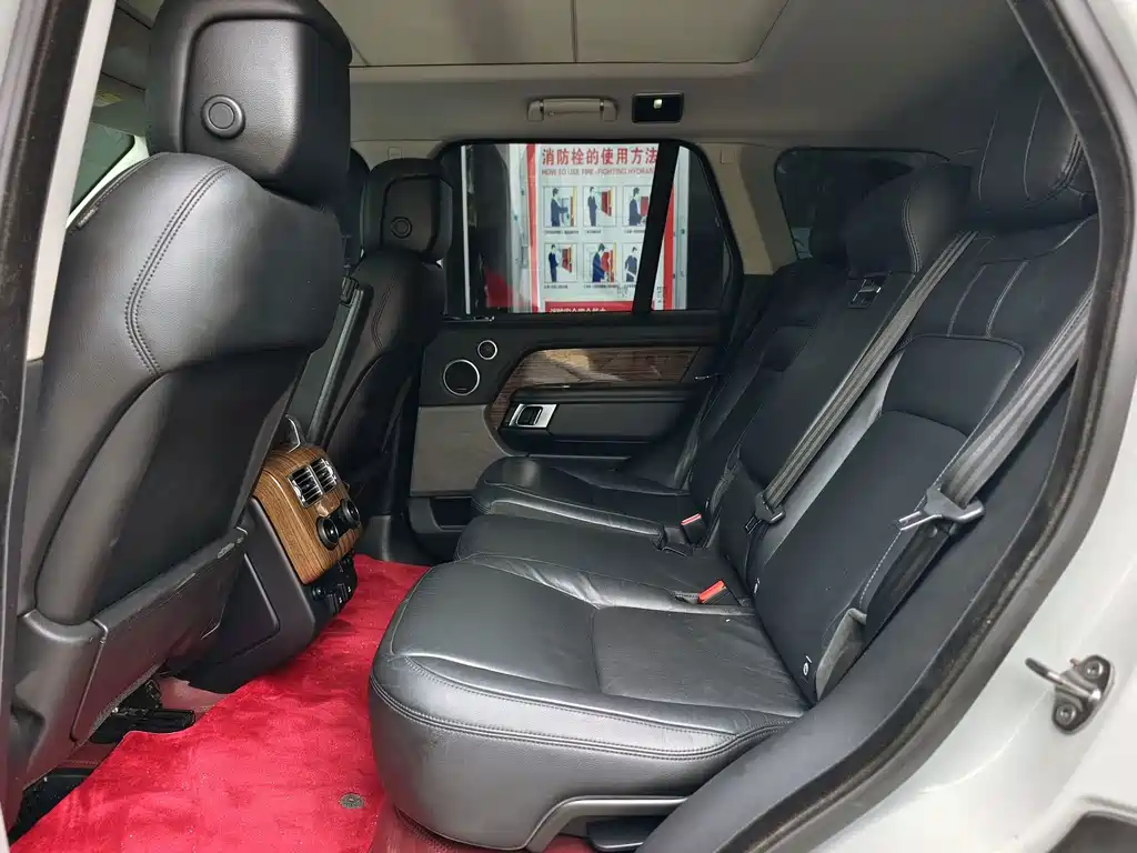 Land Rover Range Rover — миниатюра 16