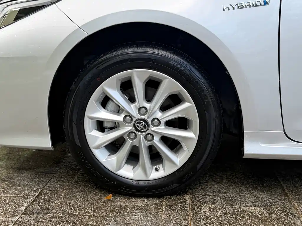 Toyota Corolla — миниатюра 12
