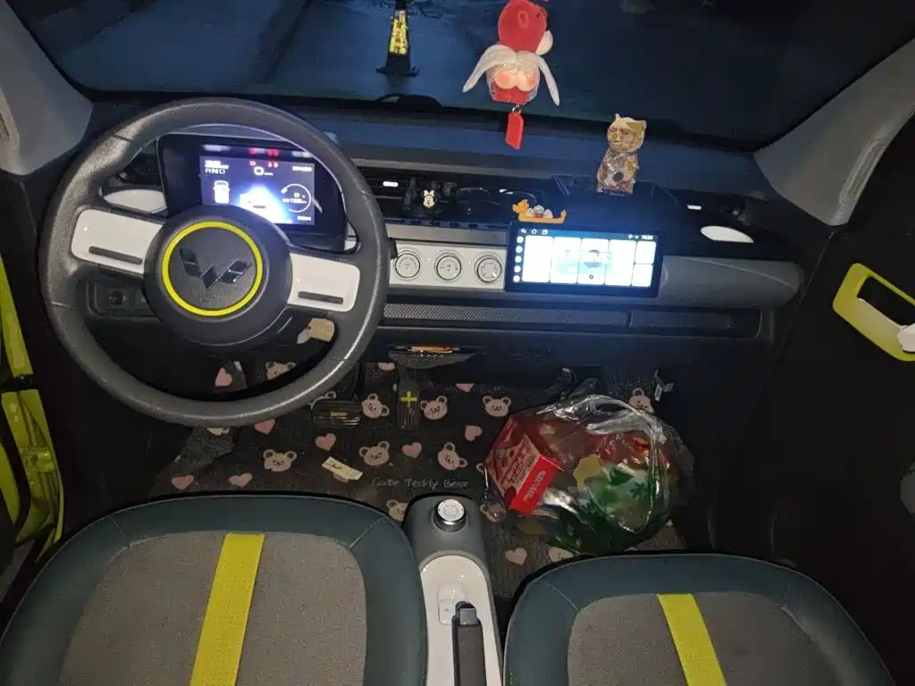 Wuling MINIEV — миниатюра 5