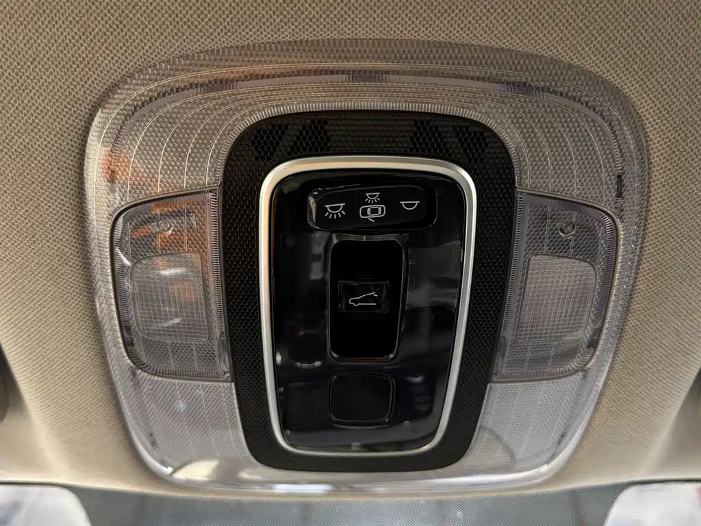 Hyundai Elantra — миниатюра 19