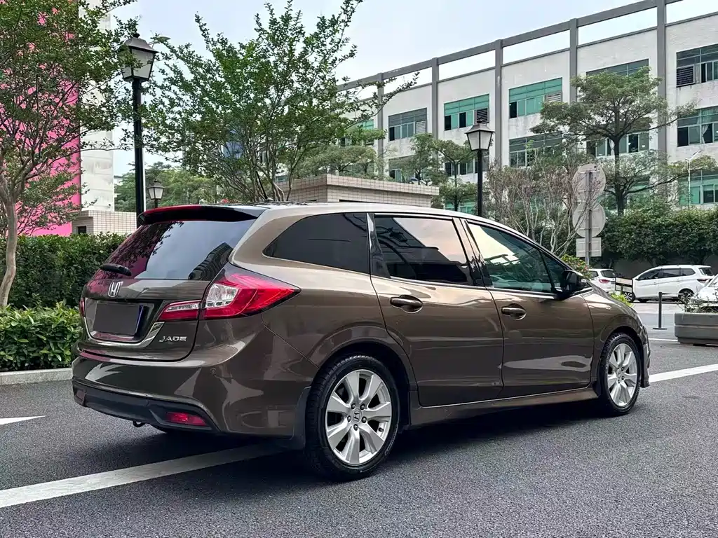 Honda Jade 1.8L Auto Comfort Edition 5 seats, фото 6