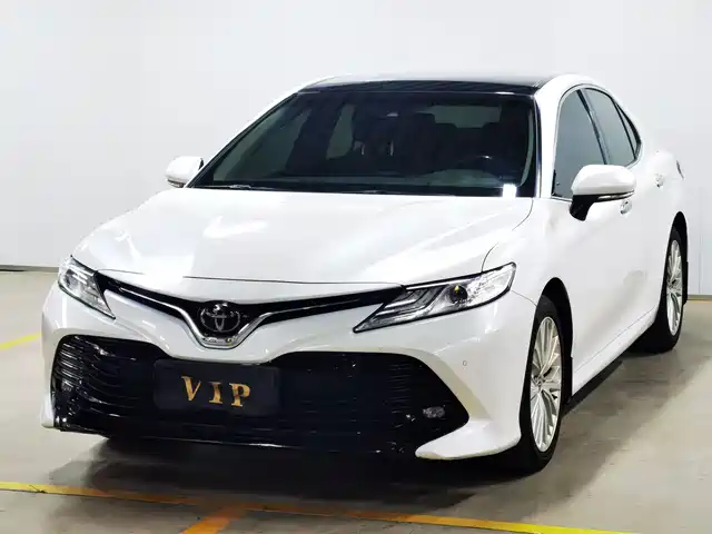 TOYOTA CAMRY 2019
