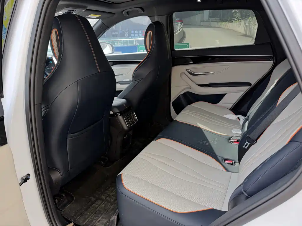 BYD PLUS New Energy — миниатюра 18