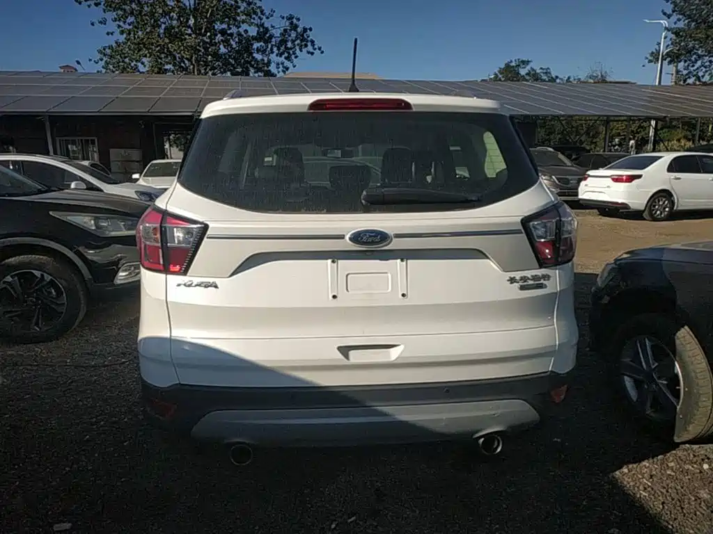 Ford Kuga — миниатюра 6