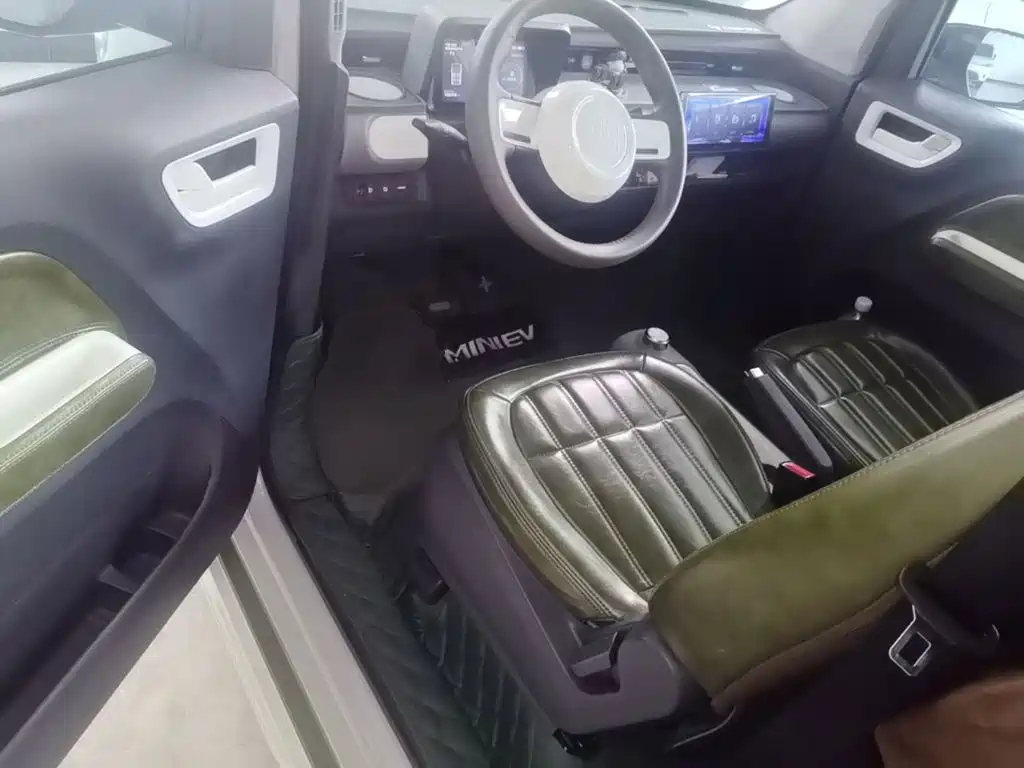 Wuling MINIEV — миниатюра 15