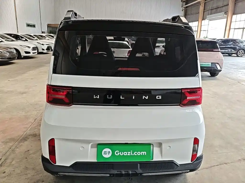 Wuling MINIEV — миниатюра 6