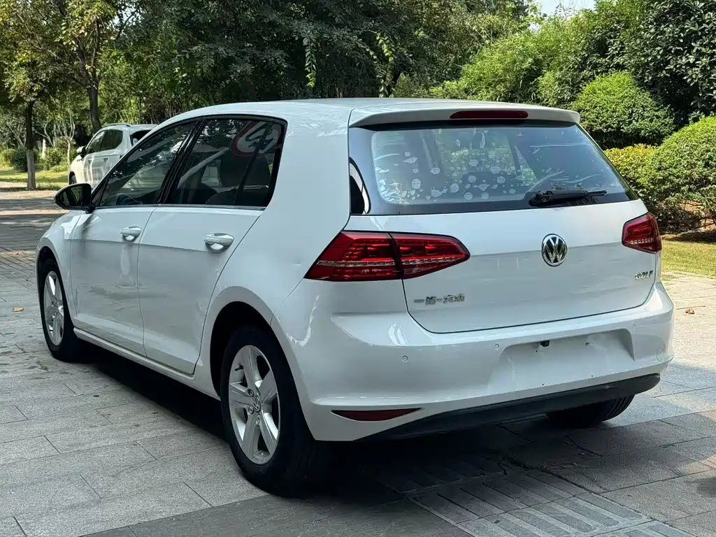 Volkswagen Golf — миниатюра 9
