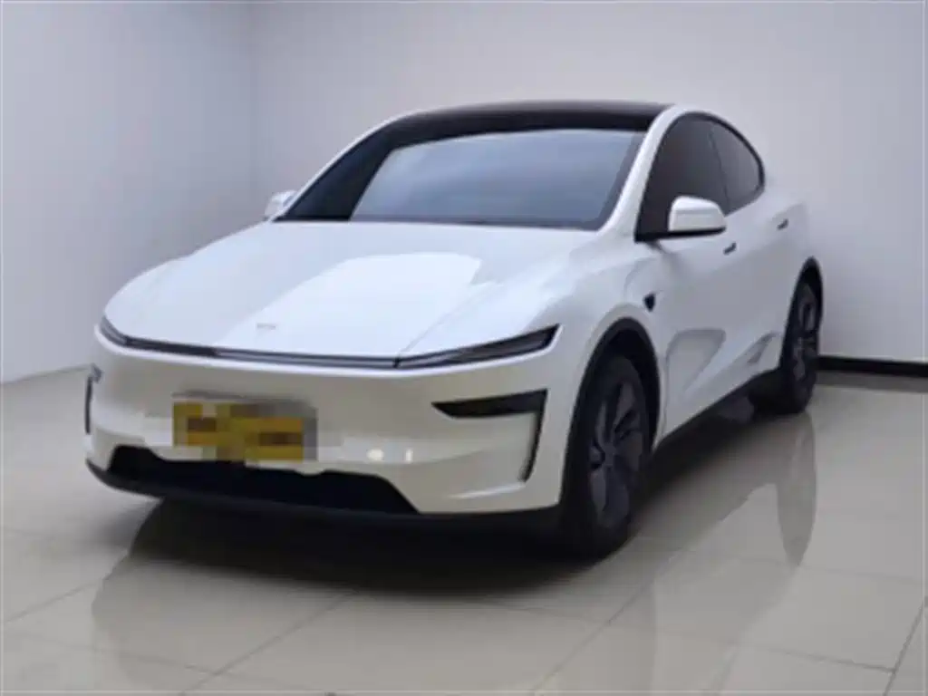 Tesla Model Y 2025