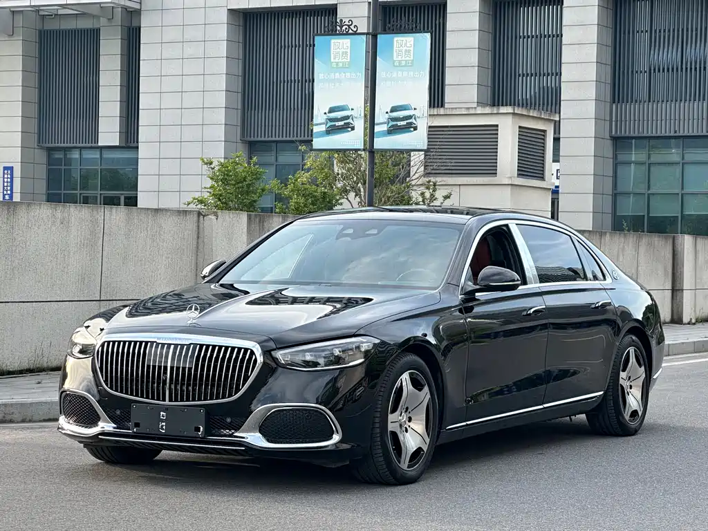 Mercedes-Benz S-Class 2025