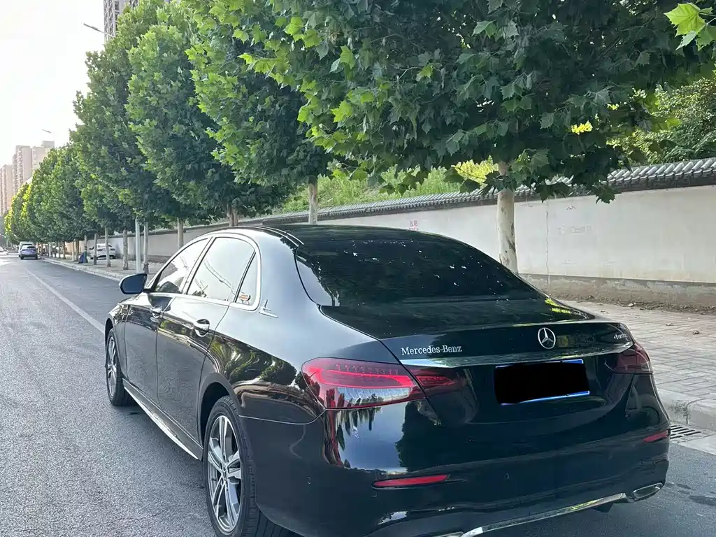 Mercedes-Benz E-Class E 2022 E 260 L