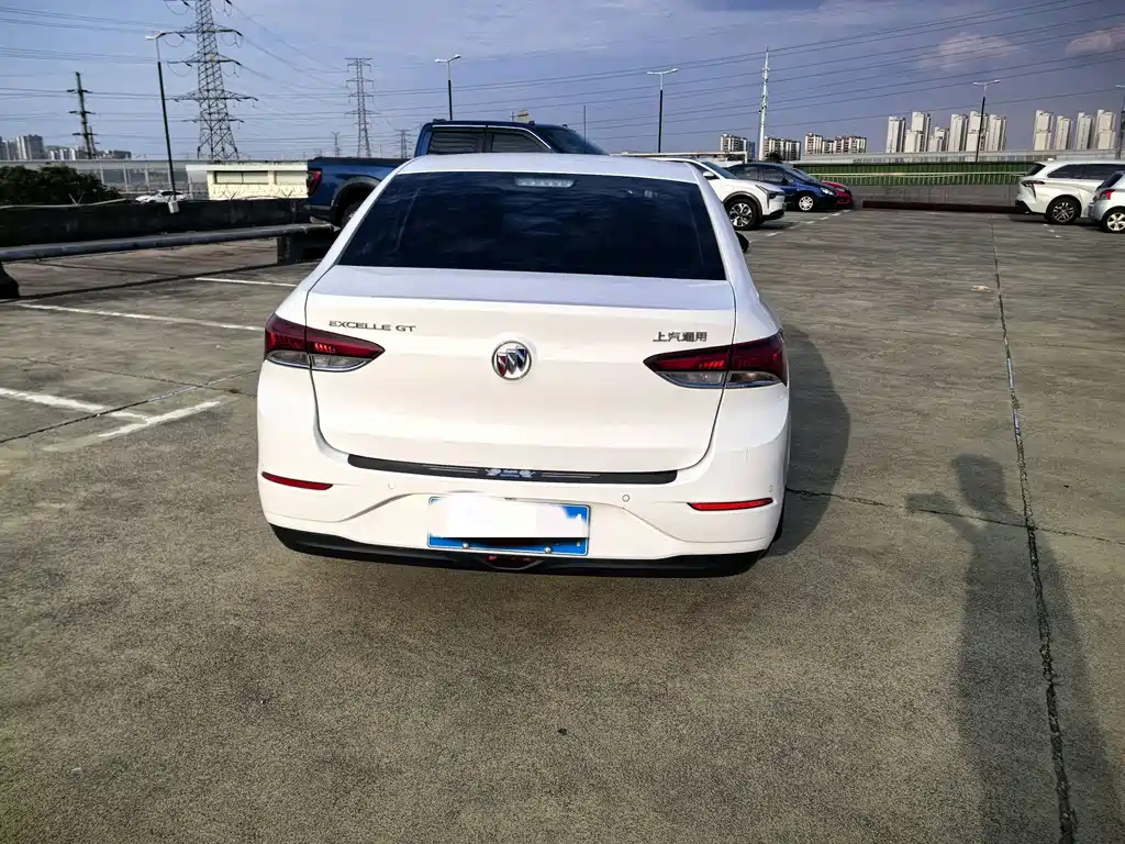 Buick Excelle — миниатюра 13