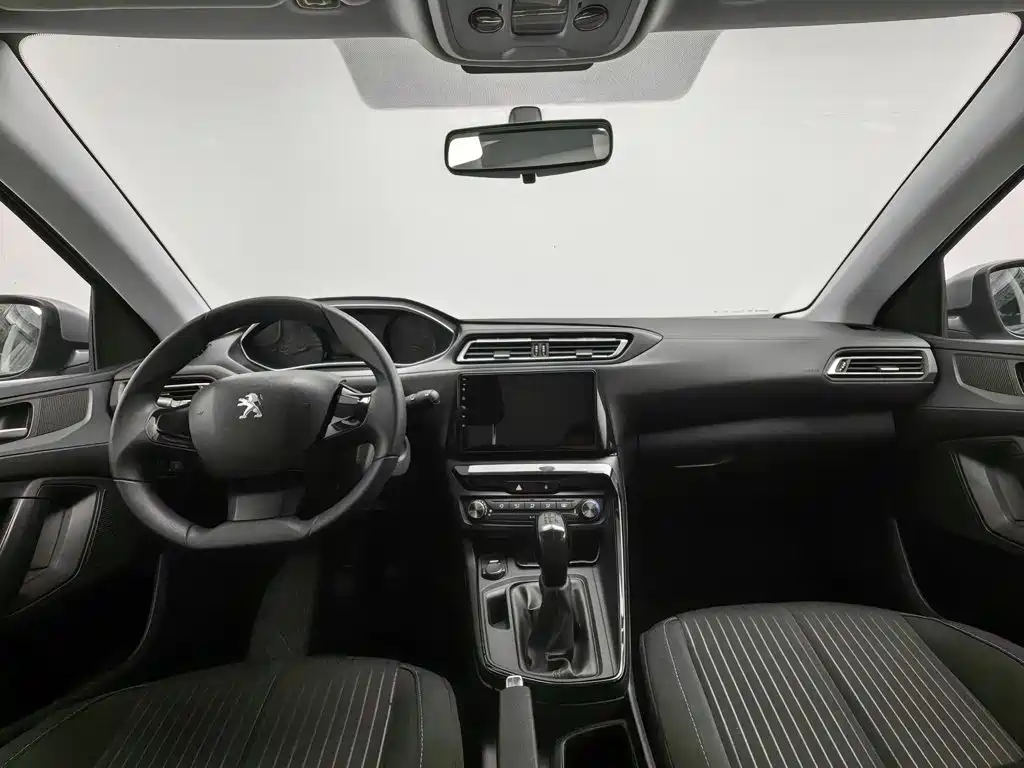 Peugeot 308 — миниатюра 5