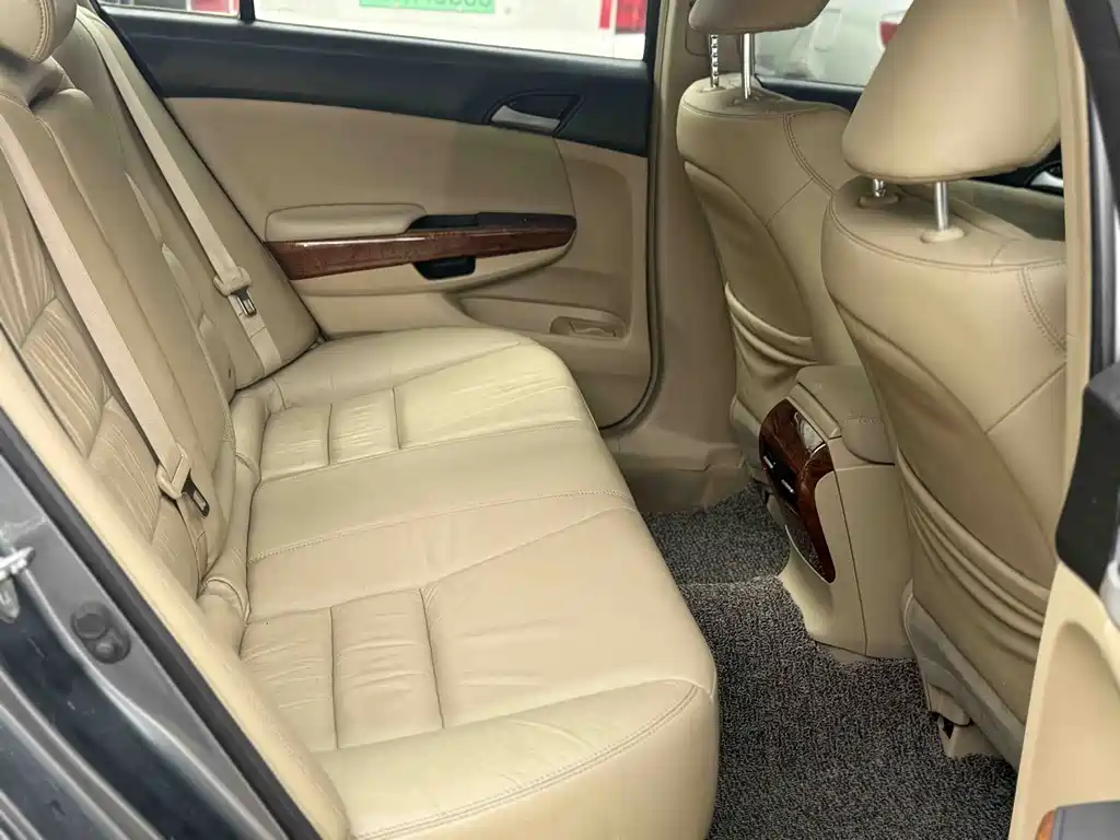 Honda Accord 2011 2.0L EX Navi