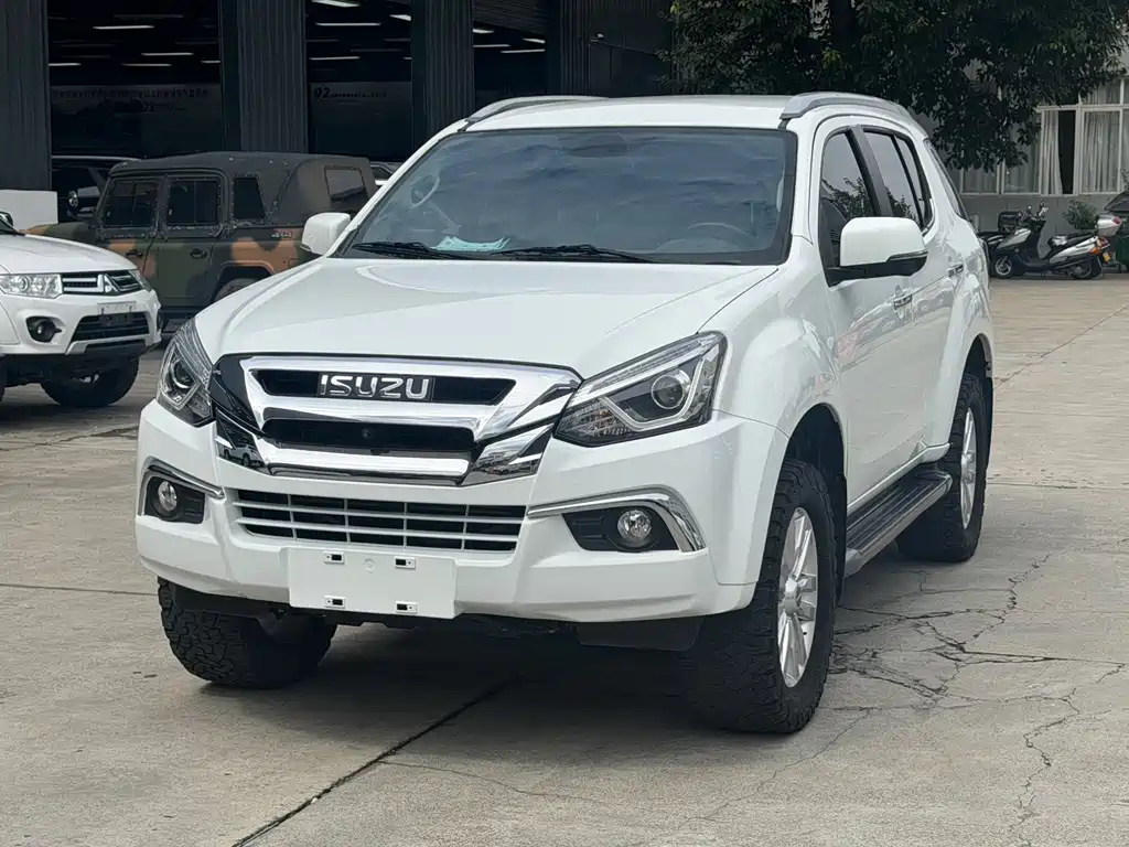 Isuzu MU-X