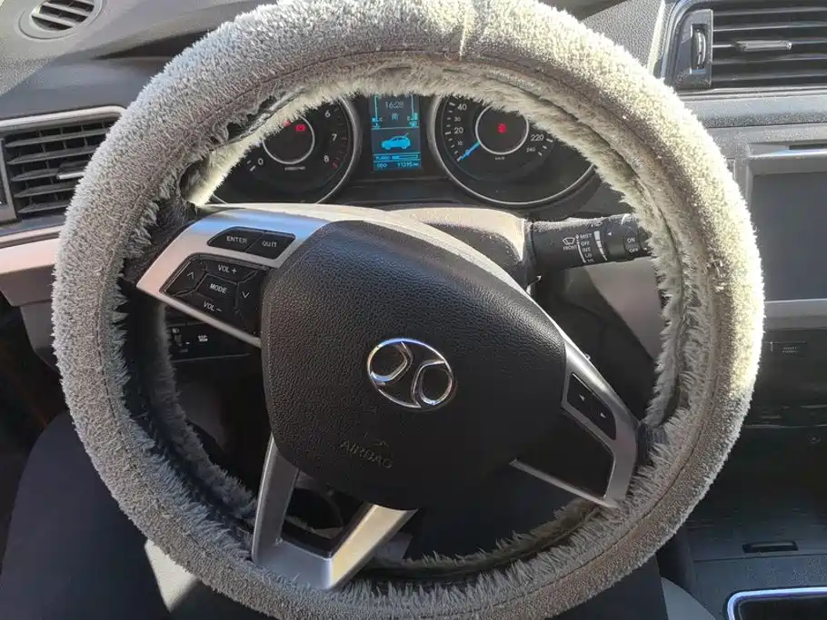 BAIC Senova X65 — миниатюра 15