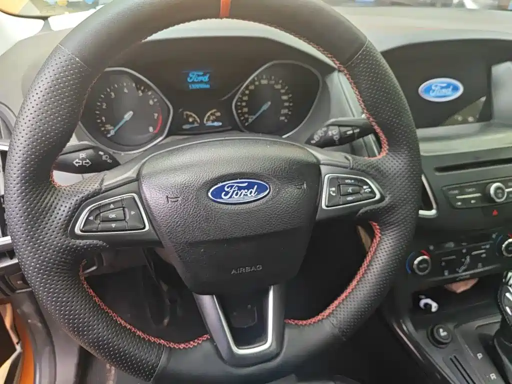 Ford Focus — миниатюра 3