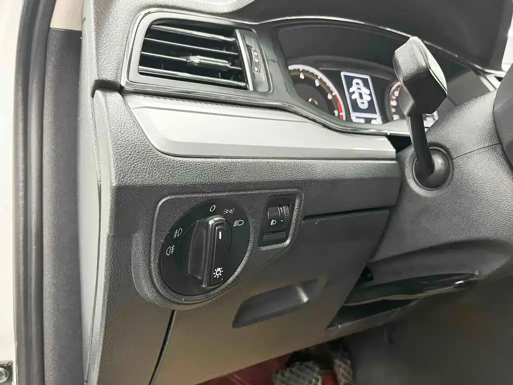 Volkswagen Lamando — миниатюра 13