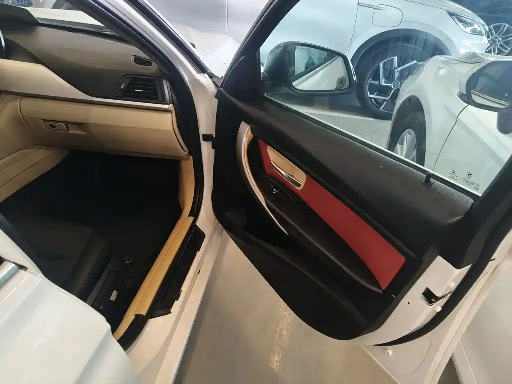 BMW 3 Series — миниатюра 5