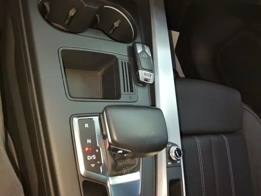 Audi A4L — миниатюра 16