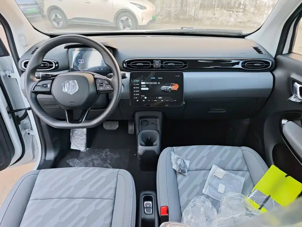 Leapmotor Leapmotor T03 — миниатюра 10