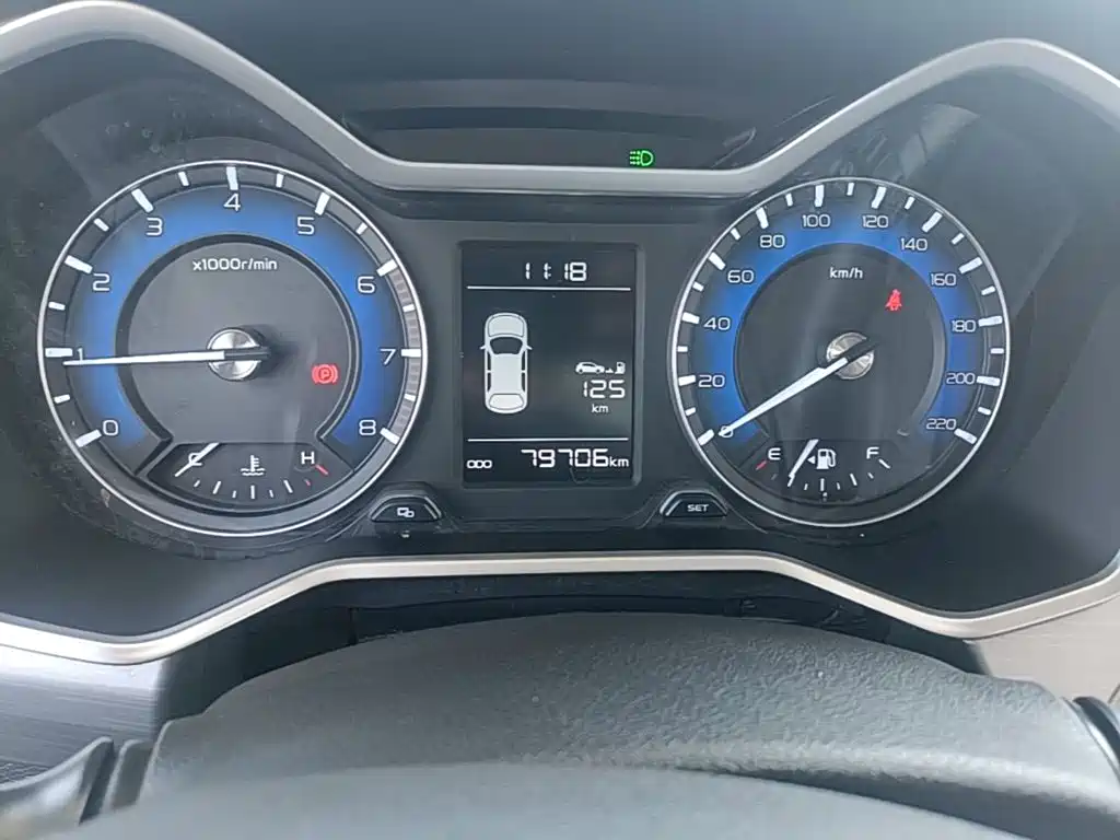 Geely Vision X3 — миниатюра 12