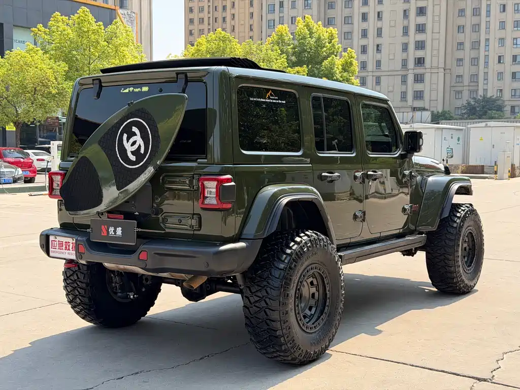 Jeep Wrangler — миниатюра 8