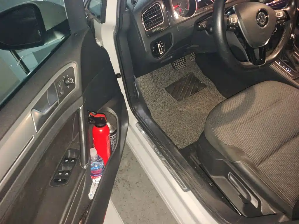 Volkswagen Golf — миниатюра 14