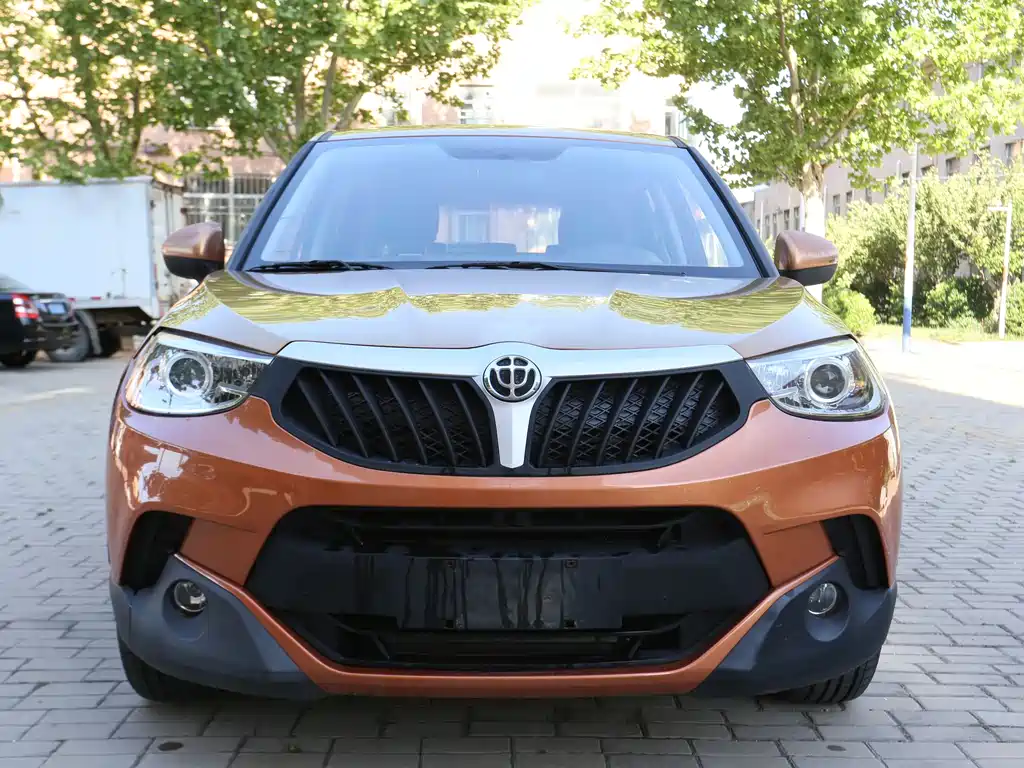 Brilliance V3 1.5L Manual Comfort Type, фото 2
