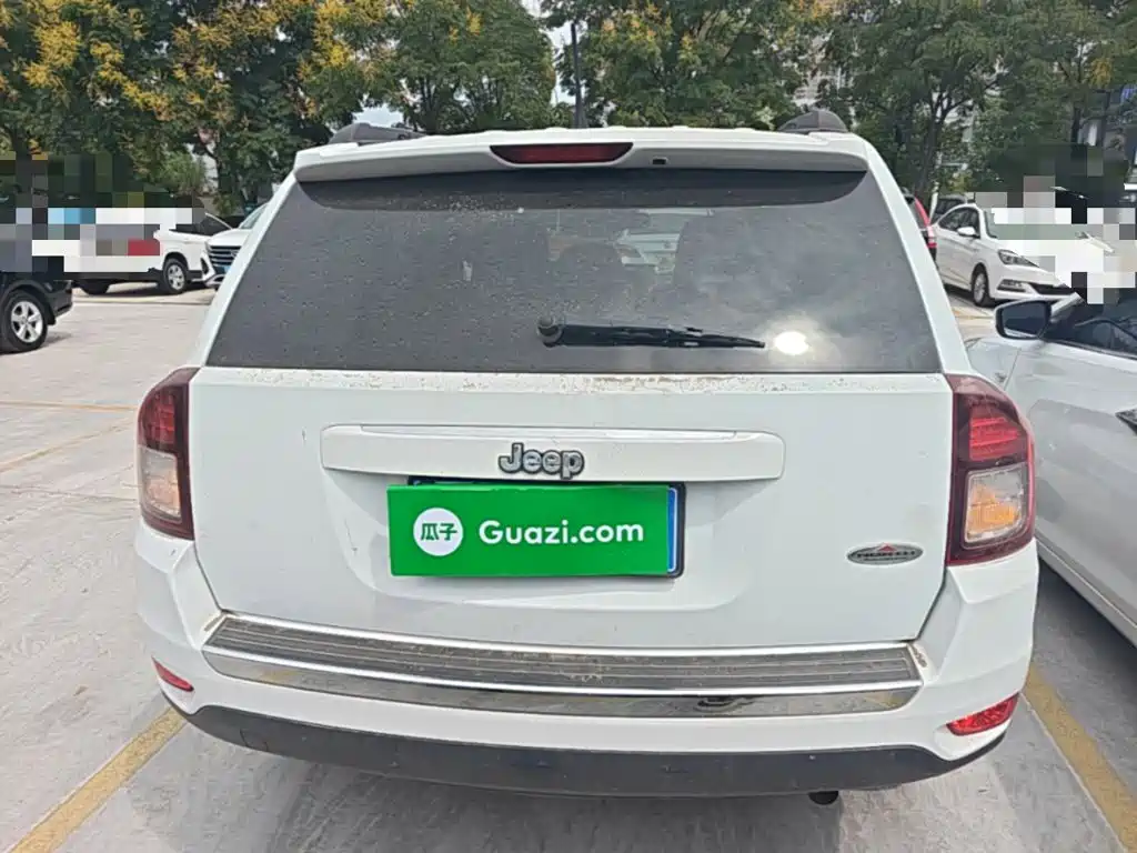 Jeep Compass (Import) — миниатюра 6