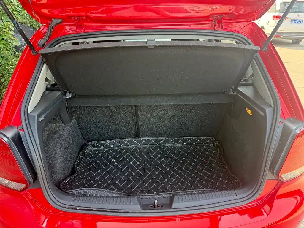 Volkswagen Polo — миниатюра 16
