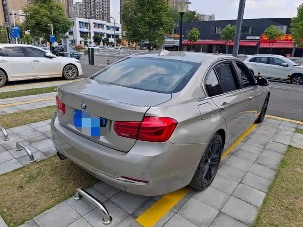 BMW 3 Series — миниатюра 7