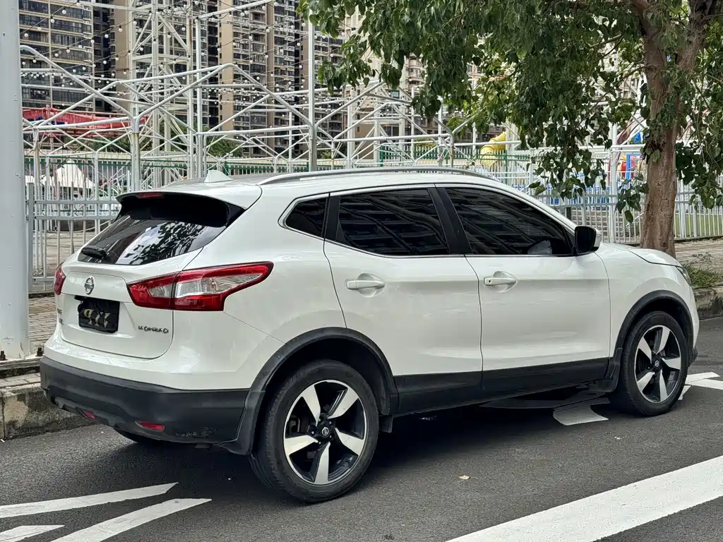 Nissan Qashqai — миниатюра 16