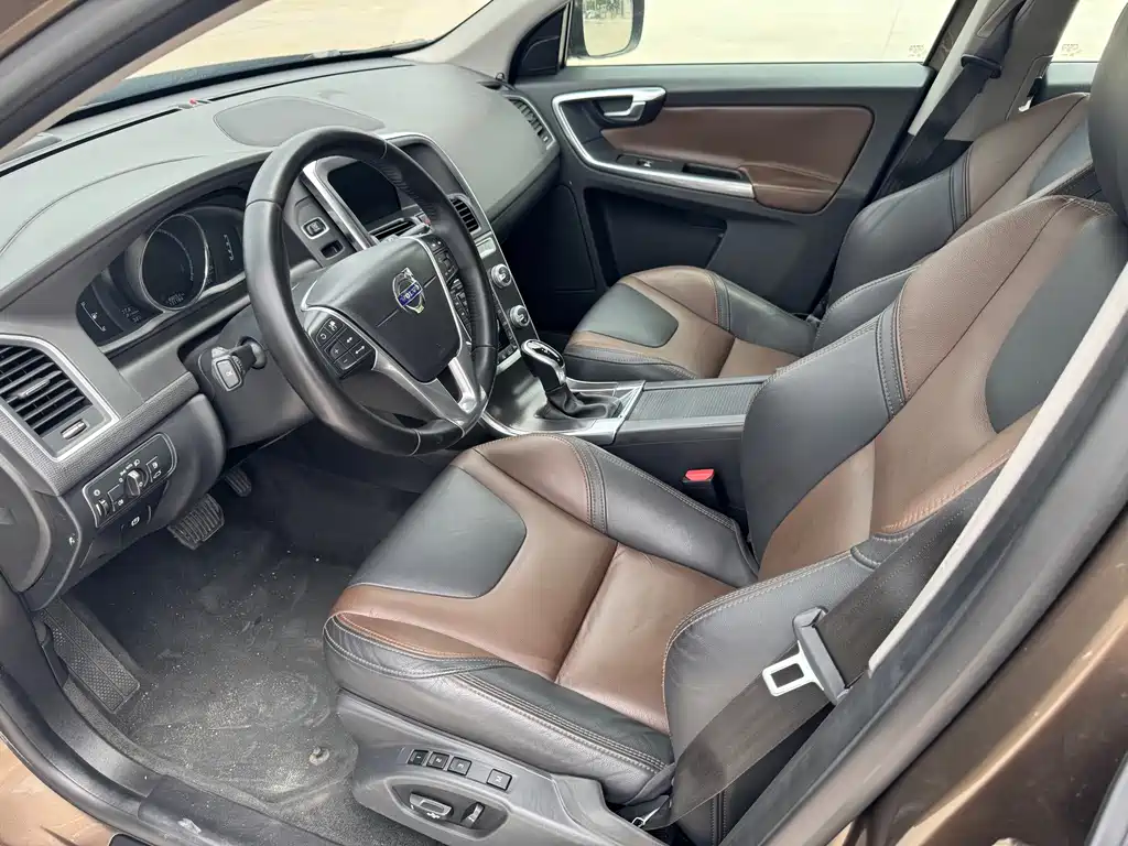 Volvo XC60 — миниатюра 9