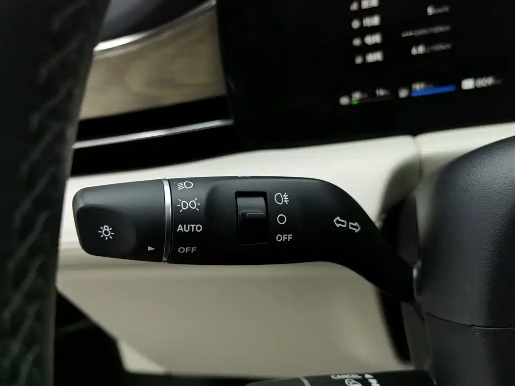 AITO Wenjie AITO M5 — миниатюра 21