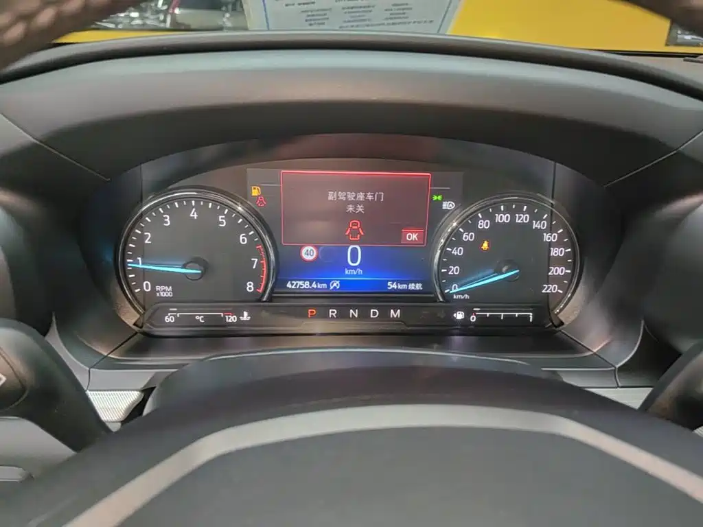 Ford Explorer — миниатюра 12