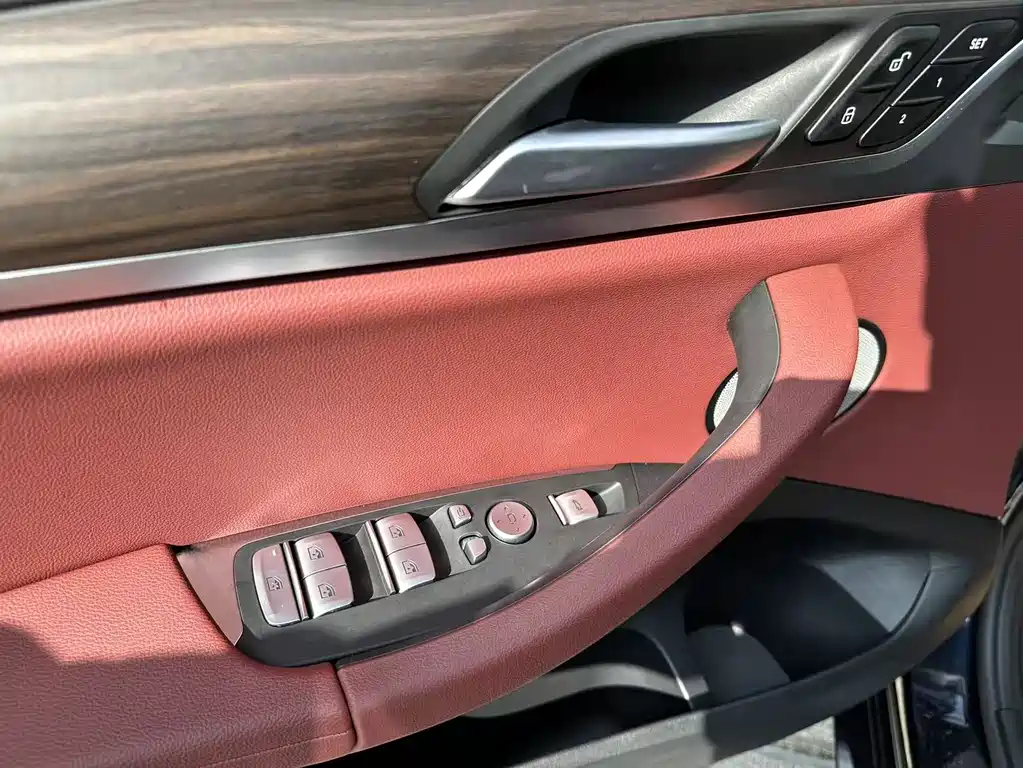 BMW X3 — миниатюра 19