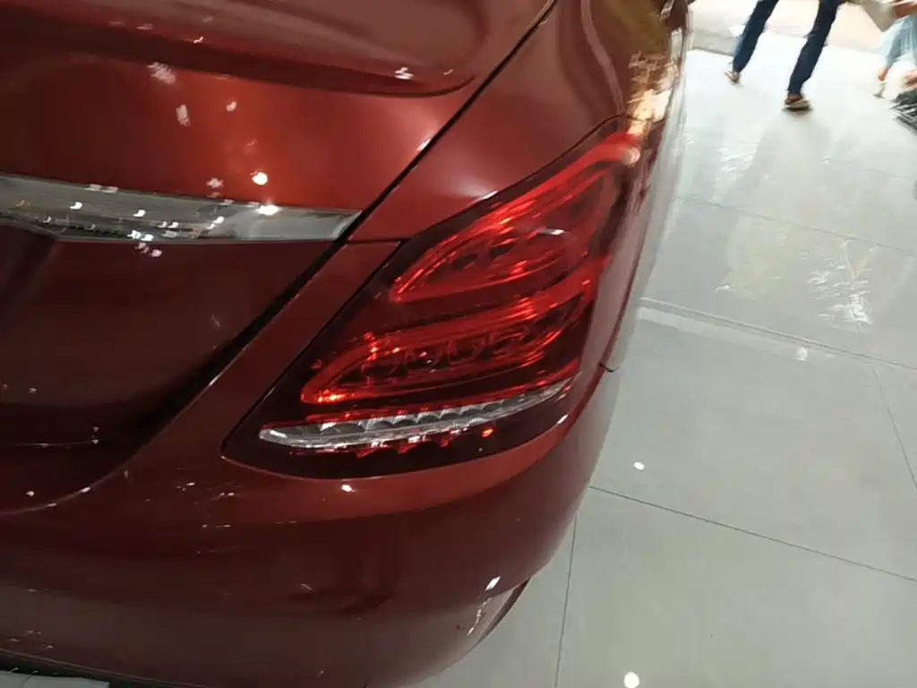Mercedes-Benz C-Class — миниатюра 8