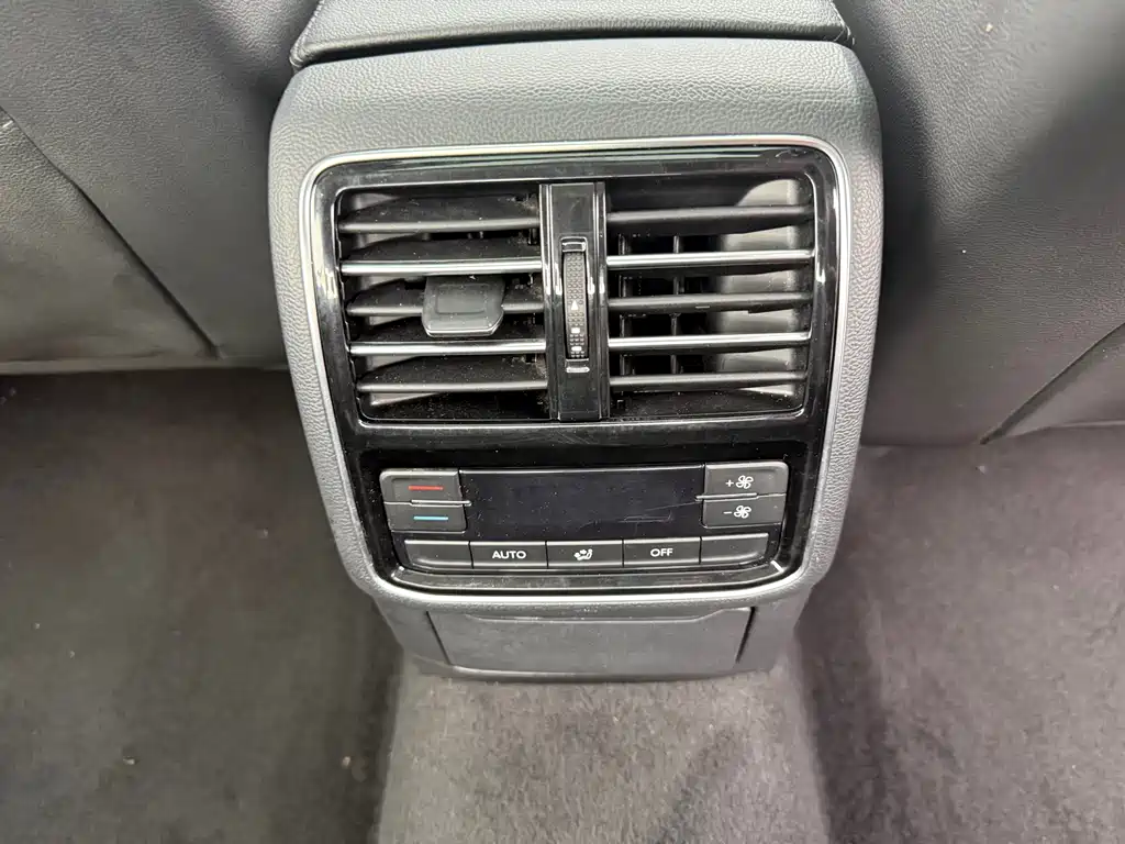Volkswagen Magotan — миниатюра 7
