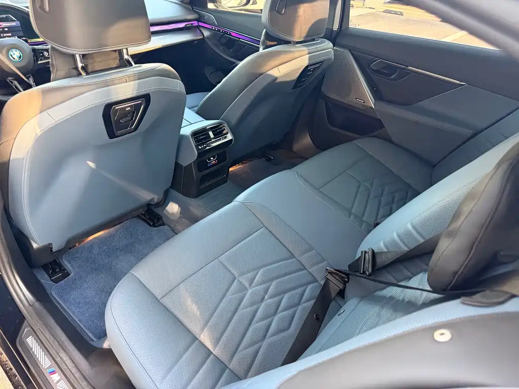 BMW i5 — миниатюра 20