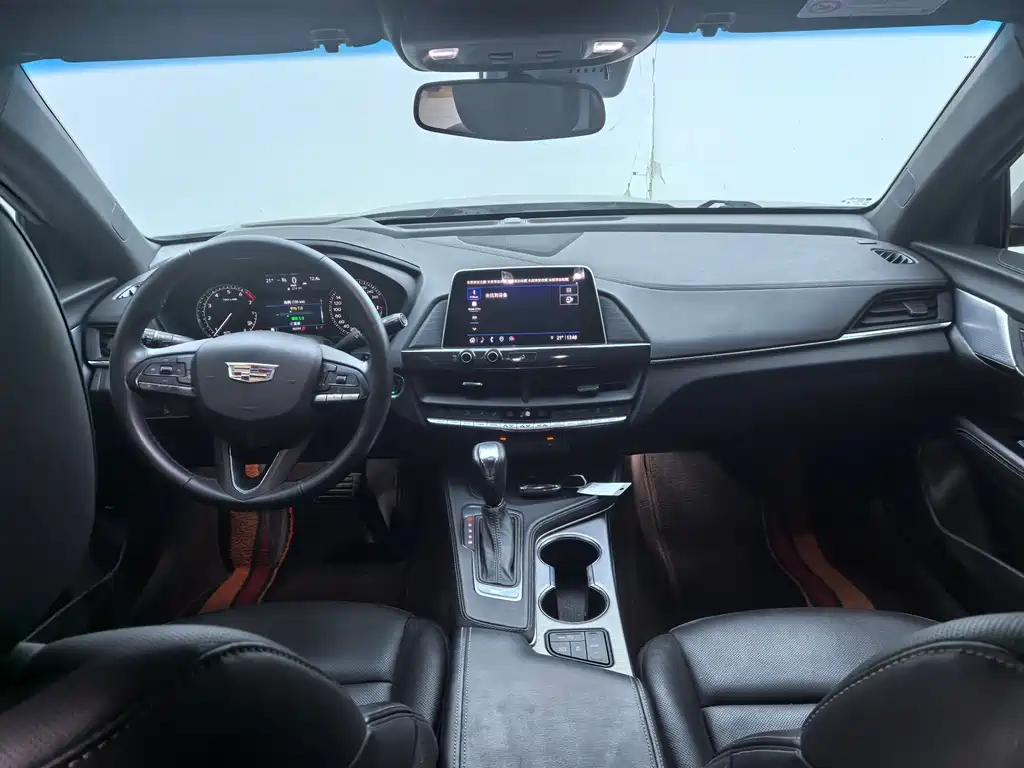 Cadillac CT4 2023 25T