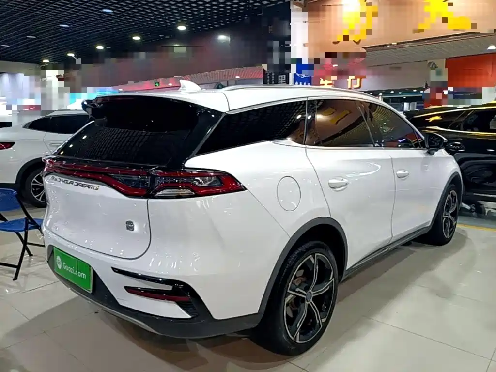 BYD Tang New Energy — миниатюра 7