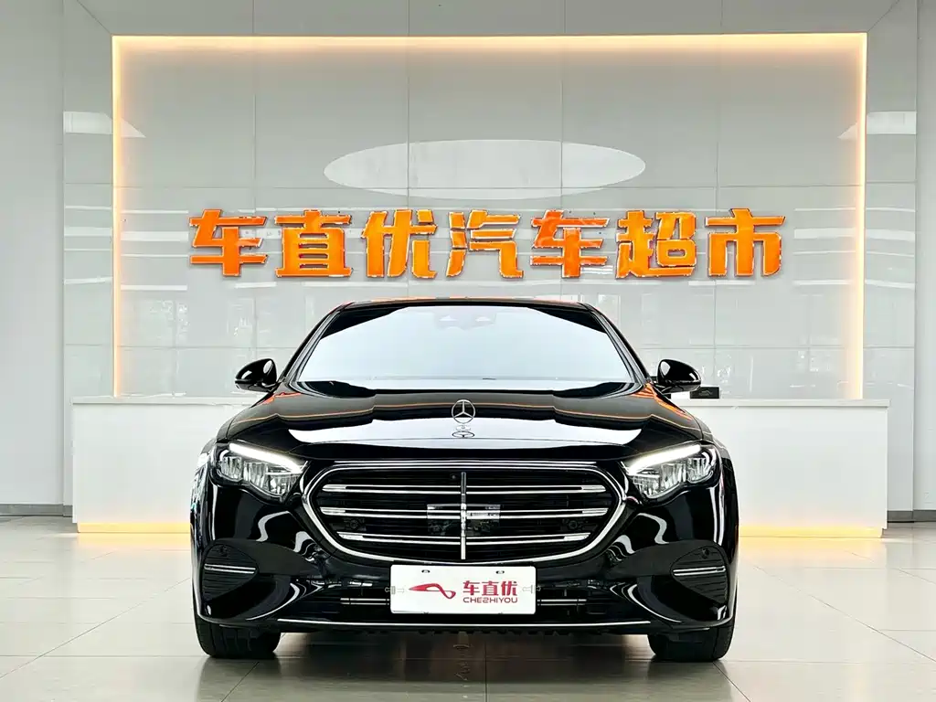 Mercedes-Benz E-Class — миниатюра 3