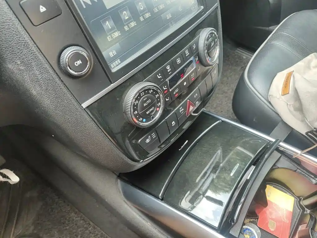 Mercedes-Benz R-Class — миниатюра 14