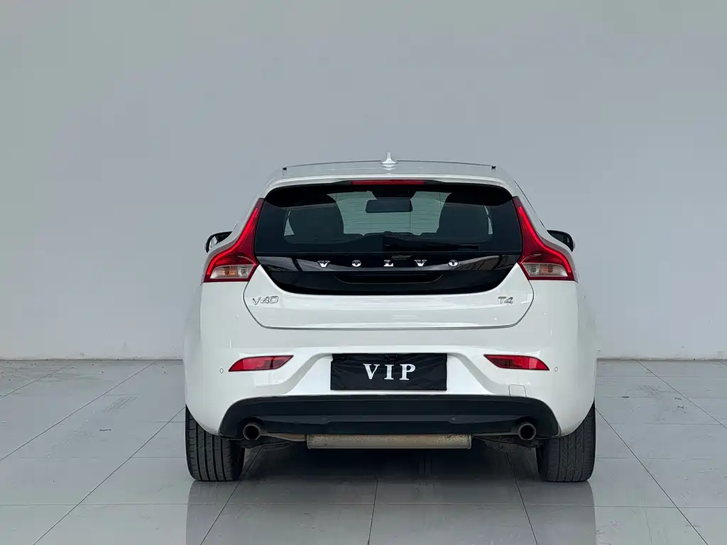 Volvo V40 — миниатюра 11