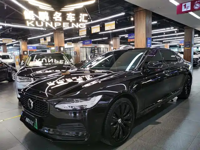 VOLVO  S90 PLUG IN HYBRID 2023
