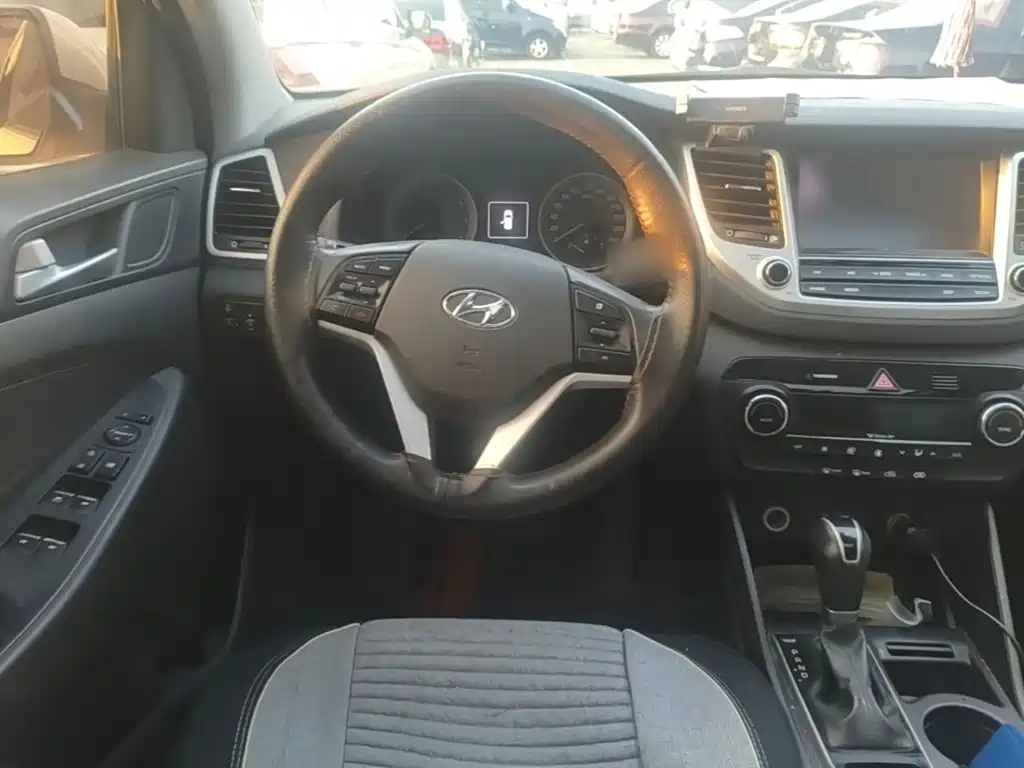 Hyundai Tucson — миниатюра 11